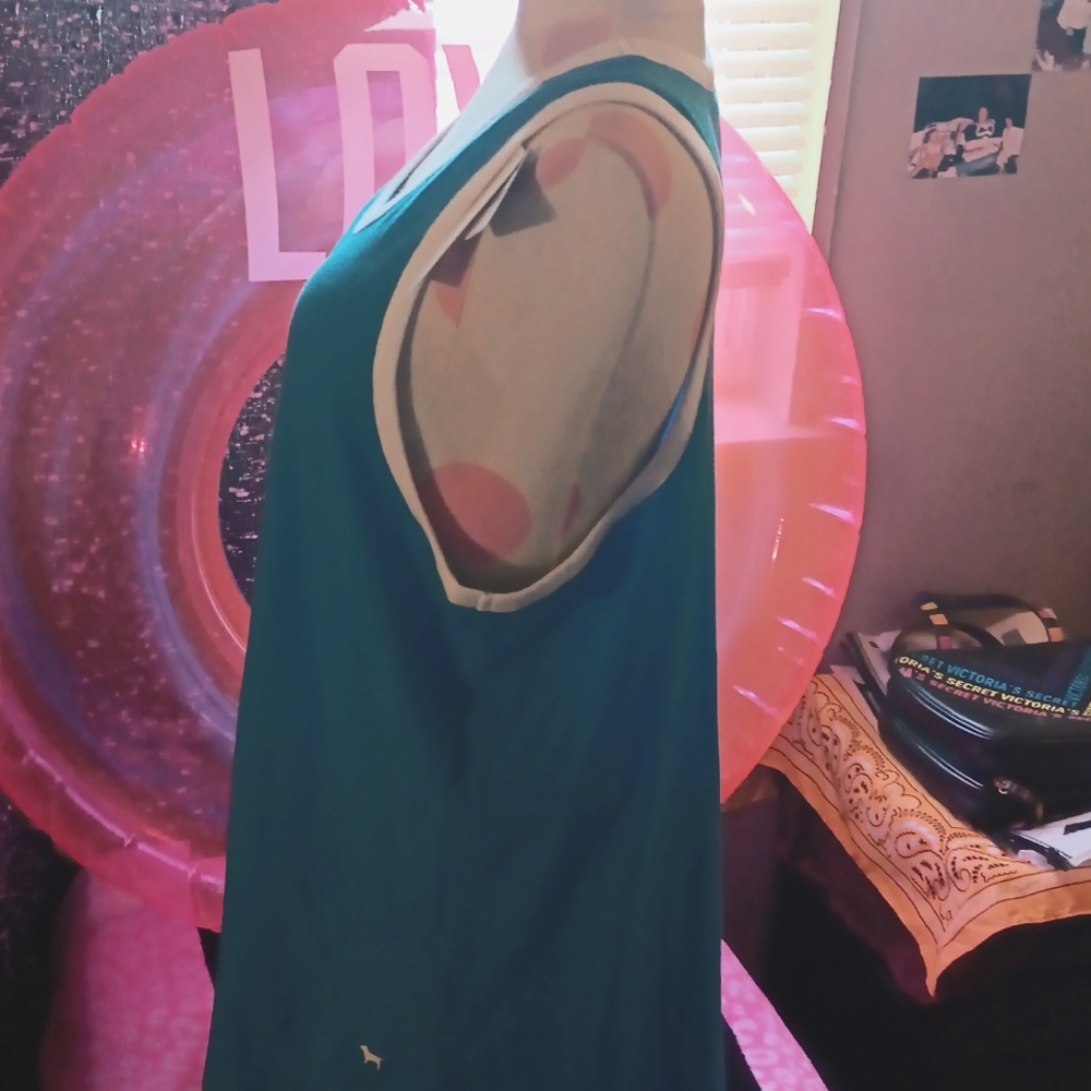 PINK tank - Picture 2 of 3